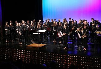 Brkinska godba 2000 v KCLB z latino koncertom