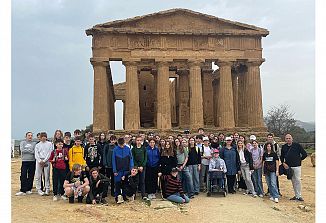 Bogata izkušnja dijakov srednje šole Ivana Trinka, z gledališko predstavo v Agrigento