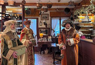 Nebogljenemu Božjemu Detecu v Pevmi so se poklonili tudi števerjanski koledniki