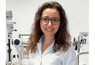 Oftalmologinja Francesca Fantini v bolnišnici sprejema paciente tudi v slovenskem jeziku