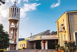Zlati jubilej župnije v “mestu brez zvonikov”, 50-letnico so praznovali v novogoriški konkatedrali