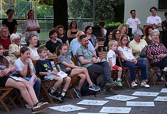 Kamišibaj dan v Gorici in Novi Gorici znova združil ustvarjalce in občinstvo vseh generacij