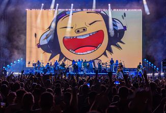 Gorillaz dokazujejo, da je glasba lahko hkrati umetnost, družbena kritika in vrhunski spektakel