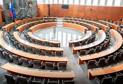 Po volitvah: kdo je zadovoljen, kdo ne, kdo ima v ustih grenak okus in kdo je šel mirno spat