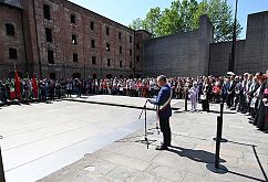 Na spominski svečanosti v Rižarni je prisotne nagovoril Gabrovec: “Svobodo ohranjamo z vsakdanjimi odločitvami”