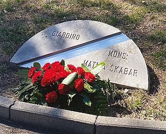 V vrtičku v Barkovljah so s slovesnostjo počastili domačina msgr. Matijo Škabarja