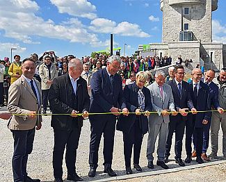Na Cerju odprli novo daljinsko pešpot Zeleno srce Krasa – pohodnike vabijo na območje, kjer je divjal ogenj