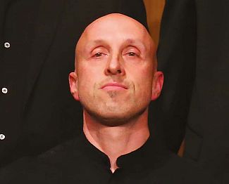 Dirigent David Bandelj o posebni energiji moškega petja