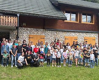Pozdrav poletju iz Gorice, učenci SCGV Emil Komel na gostovanju v Naborjetu