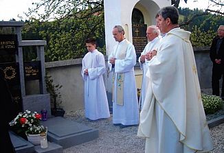 Občutena spominska slovesnost