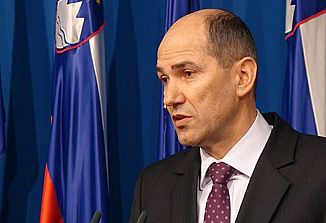 Malo možnosti za dogovor politike o premagovanju krize in o reformah