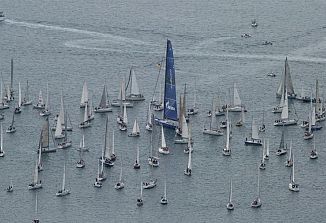 Ne le Esimit in Maxi Jena