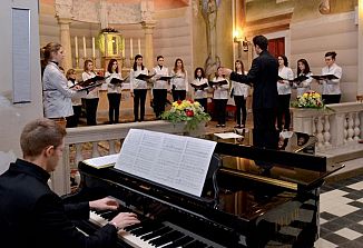 Še en bleščeč celovečerni koncert odličnih deklet