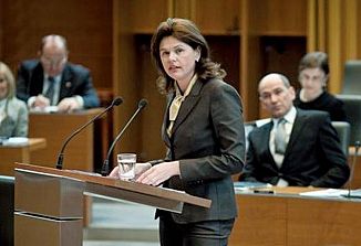 Za izhod iz krize nova vlada ali pa predčasne volitve