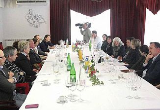 Z goriškimi predstavniki Slovencev  o nadgradnji odnosov