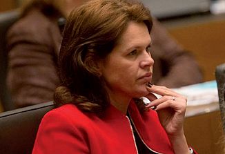 Nova vlada si prisvaja reforme in projekte prejšnje Janševe vlade