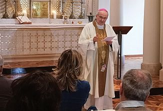 Škof Crepaldi: “Časnikarji, bodite pošteni!”