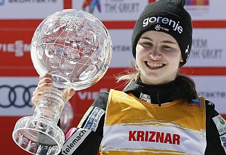 Niki Križnar veliki kristalni globus