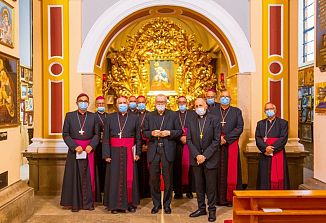 Kardinal Parolin je na Brezjah daroval sveto mašo za Evropo