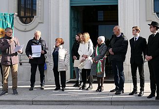 Verski obredi in podelitev priznanja Klas