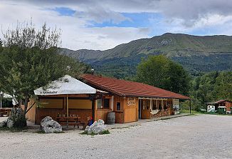 Od Podbele nazaj proti Kobaridu