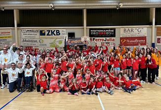 Praznična božičnica odbojkarjev in košarkarjev AŠD Sokol v Nabrežini