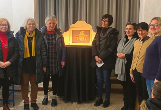 Večjezični kamišibaj v središču Gorice