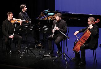 Konec časov za dan spomina, koncert v Kulturnem centru Lojze Bratuž
