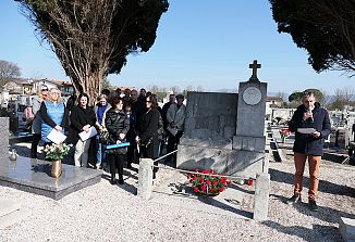 V Štandrežu občuten poklon dr. Antonu Gregorčiču ob 100-letnici smrti