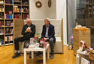 O književnosti in vlogi pisateljev na srečanju z dvema predsednikoma