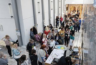 Z naturopatskimi tehnikami pomagajo ljudem