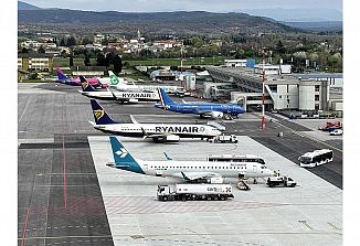 Dve novi letalski liniji, poletna sezona prinaša novosti v Ronke