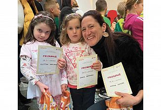 Med nagrajenci natečaja Cici umetnije tudi deklici iz vrtca Mavrica v Bračanu