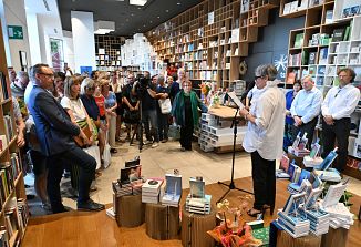 Naj živi Tržaško knjižno središče! Praznovanje ob 10. obletnici