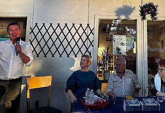 Pisatelj Veit Heinichen predstavil roman, ki je “ogledalo družbe in prostora, kjer nastaja”