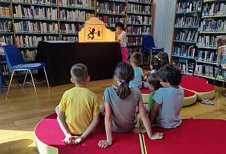 Kamišibaj popoldne v sovodenjski knjižnici