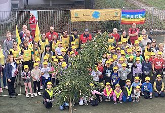 Učenci OŠ Frana Erjavca so čistili svet na pobudo združenja Legambiente