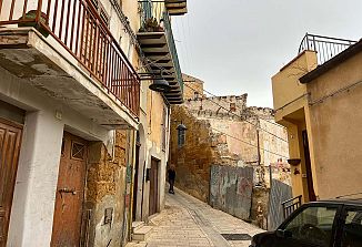 Agrigento očara s svojo zgodovino, razočara pa s sedanjostjo