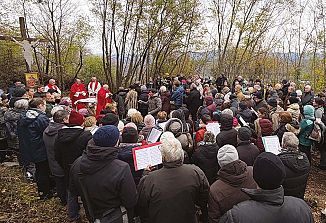 Poklon sv. Katarini in g. Bogdanu na zgodovinskem griču