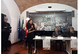 Kulturne razglednice med Trstom, Milanom, Londonom, Gorico, Miamijem, Neapljem …