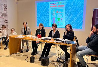 Šola Komel pripravila pripomoček za učenje abecede