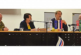 Lojze Peterle, Jože Plut in Milan Pregelj na Goriškem večeru o 35. obletnici osamosvojitve