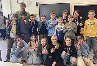Zlato in bron za mlade šahiste Osnovne šole Fran Erjavec