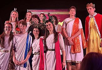 Dijaki so na noči klasičnih licejev v Trstu dokazali, da so antične teme še danes aktualne