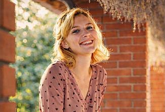 Poletno središče v objemu samatorskih pašnikov,  na kmetiji, ki je hkrati igralnica in učilnica