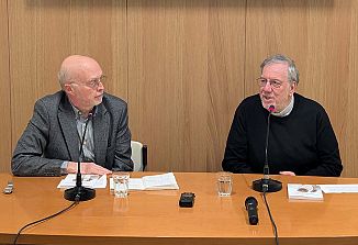 Msgr. Roberto Rosa povabil k razmisleku o veri, odnosih in vlogi Cerkve danes