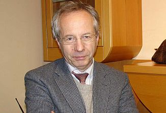 Dr. Edvard Kovač o Antonu Trstenjaku ob 120. obletnici rojstva modreca, ki je v človeku iskal bitje prihodnosti