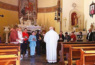 Petošolci v Doberdobu so s Paolom Orlandom ustvarjali ikone