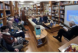 Zgodovina kot ključ za razumevanje prihodnosti v novi knjigi Tomaža Simčiča