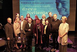 Poklon “drevesu življenja” Miroslava Košute